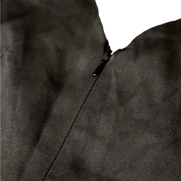 Vintage Y2K Prada, 100% silk, peplum top, Size 42 (us size 10-11 women’s) - Picture 6 of 10